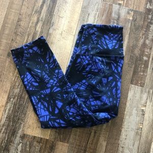 Old Navy Active Capris - size small